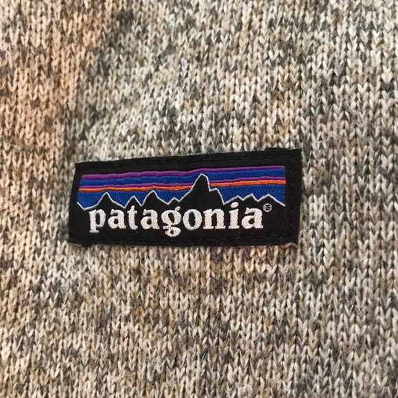 Women’s tan Patagonia zip up - Picture 2 of 7